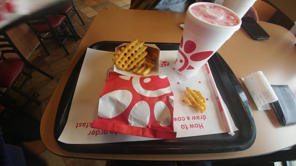Chick-fil-A | restaurant | 14730 W Colfax Ave, Lakewood, CO 80401, USA | 3032711131 OR +1 303-271-1131