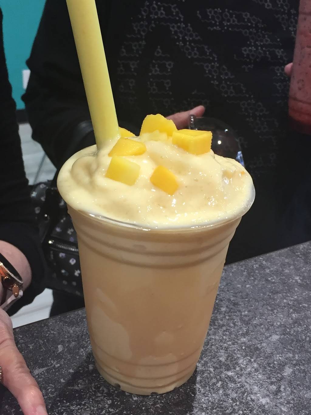 Frozen World | restaurant | 5108 15th St E #402, Bradenton, FL 34203, USA | 9412420498 OR +1 941-242-0498