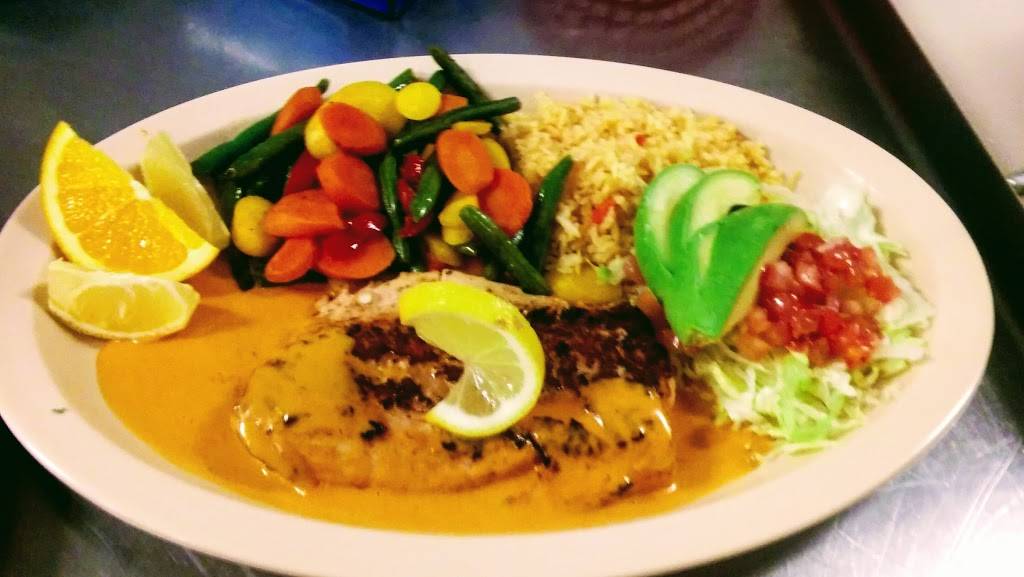 Sofias Mexican Restaurant | restaurant | 640 E State Rd, Island Lake, IL 60042, USA | 8475268478 OR +1 847-526-8478