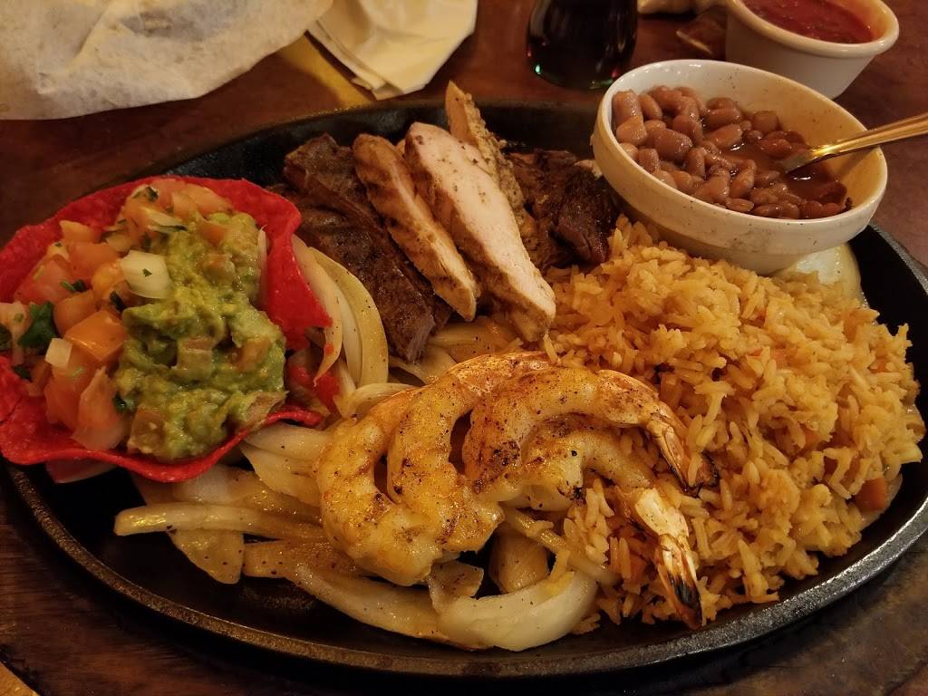 Los Cabos Mexican Grill | restaurant | 2543 TX-71, Columbus, TX 78934, USA | 9797329744 OR +1 979-732-9744