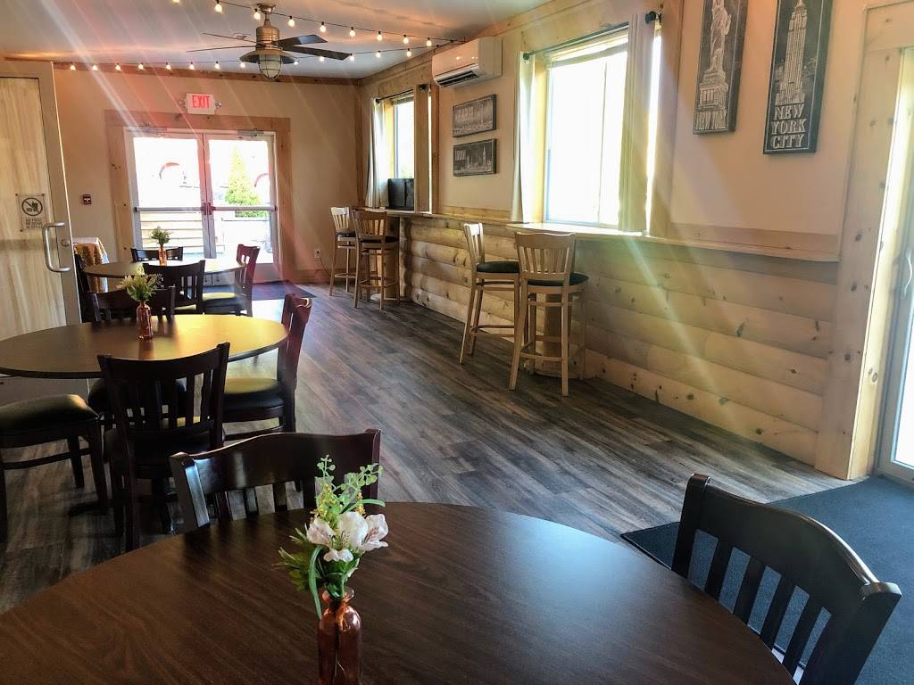 Zacs Lounge | restaurant | 170-232 Mail Rd, Barryville, NY 12719, USA | 8454560195 OR +1 845-456-0195