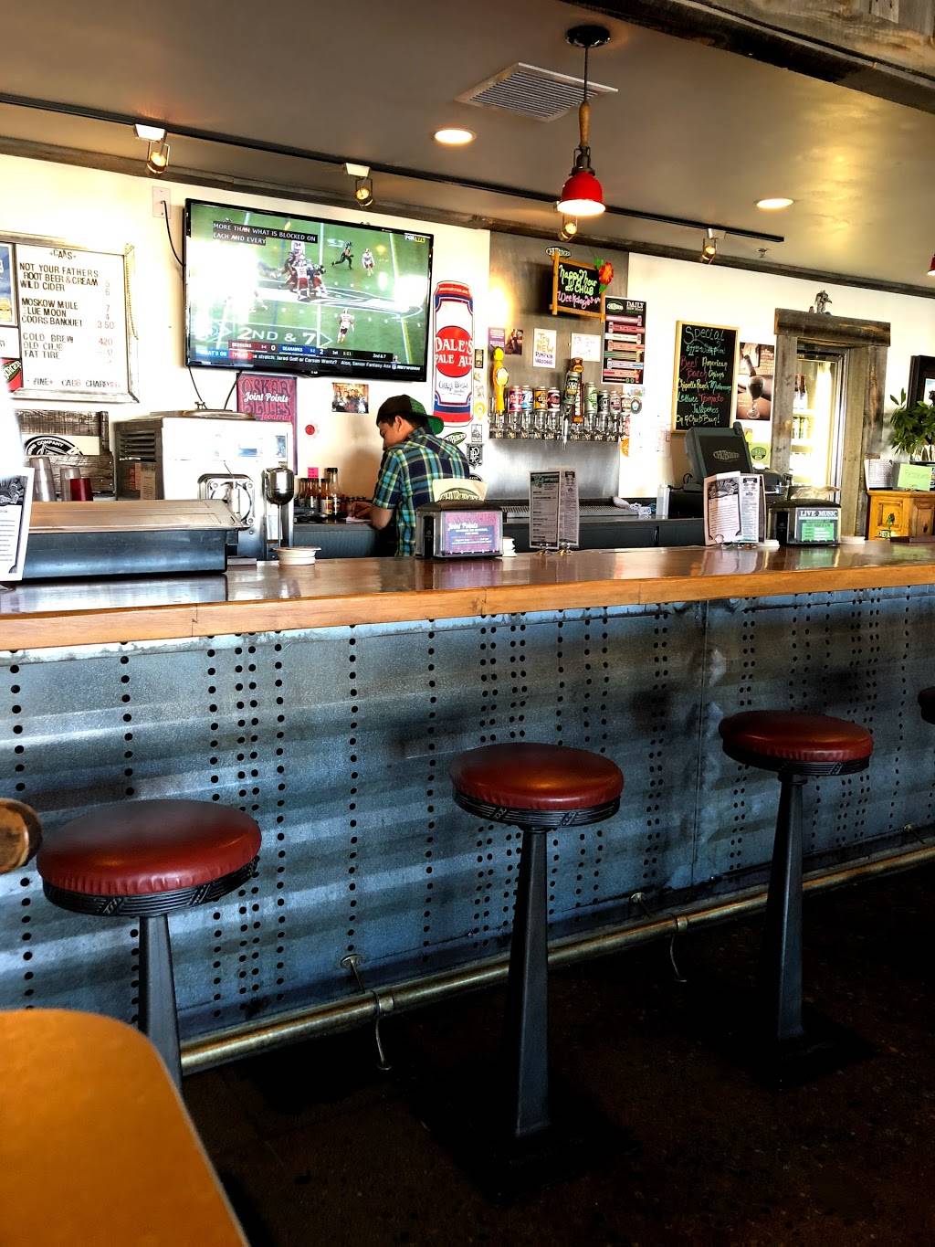 Chuburger | restaurant | 1225 Ken Pratt Blvd, Longmont, CO 80501, USA | 3034852482 OR +1 303-485-2482