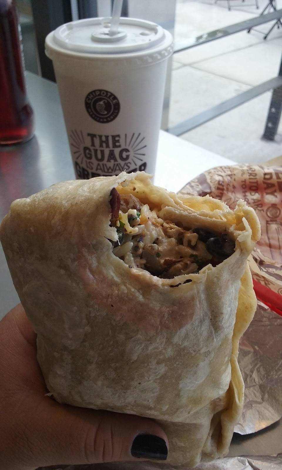 Chipotle Mexican Grill | restaurant | 2608 Central Ave SE, Albuquerque, NM 87106, USA | 5052323550 OR +1 505-232-3550