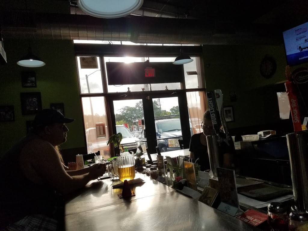 Pal Joeys | restaurant | 1791 S Highland Ave, Clearwater, FL 33756, USA | 7272239183 OR +1 727-223-9183