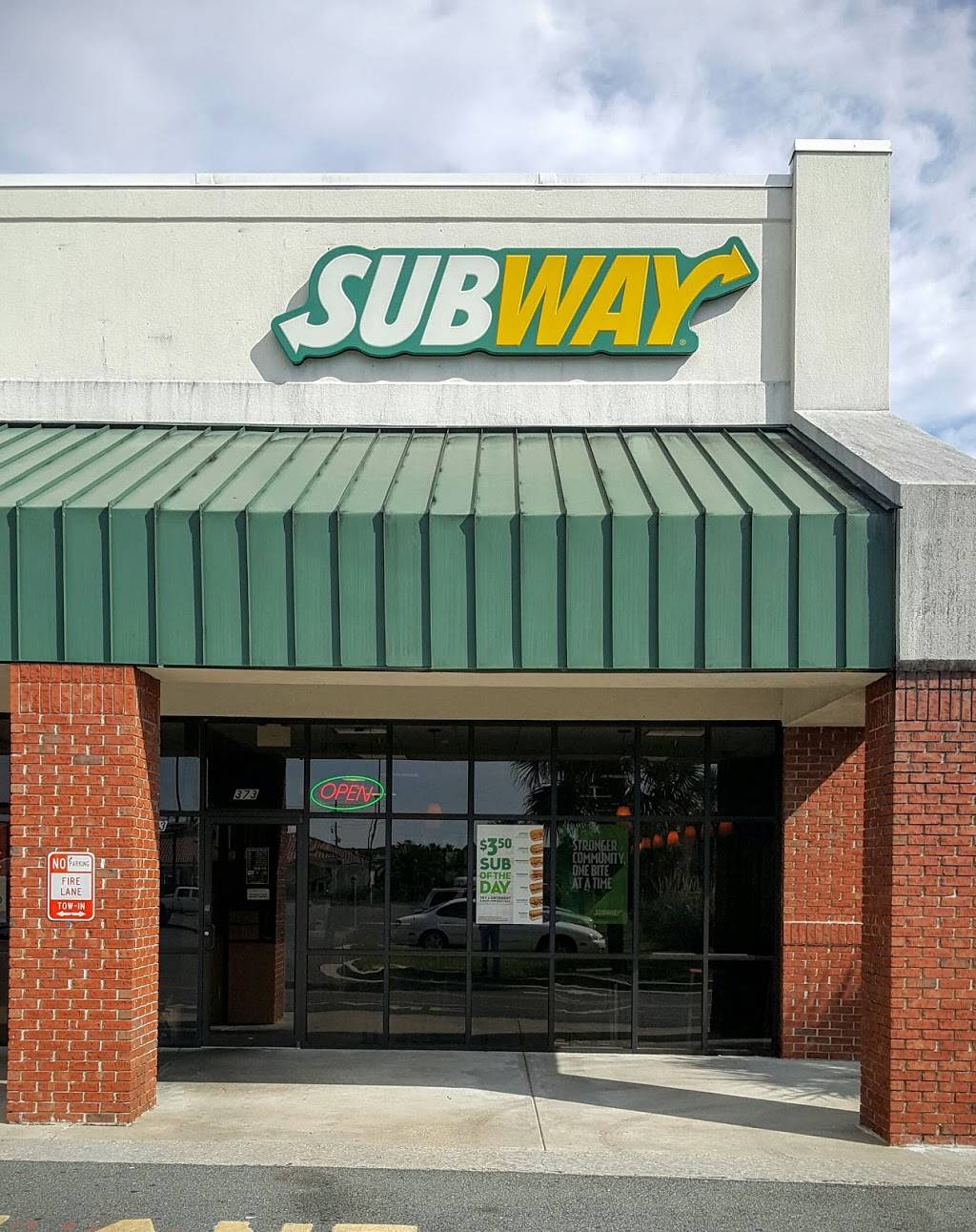 Subway | restaurant | 363 Venture Dr, Brunswick, GA 31525, USA | 9122620588 OR +1 912-262-0588
