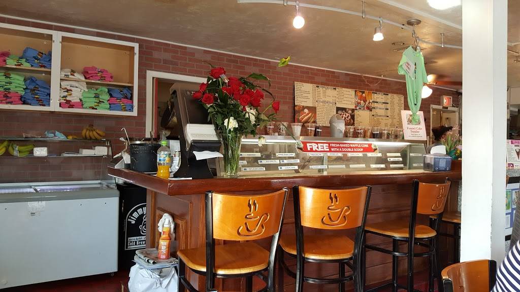 Larrys Ice Cream & Gelatos | bakery | 6595 Gulf Blvd, St Pete Beach, FL 33706, USA | 7273604259 OR +1 727-360-4259