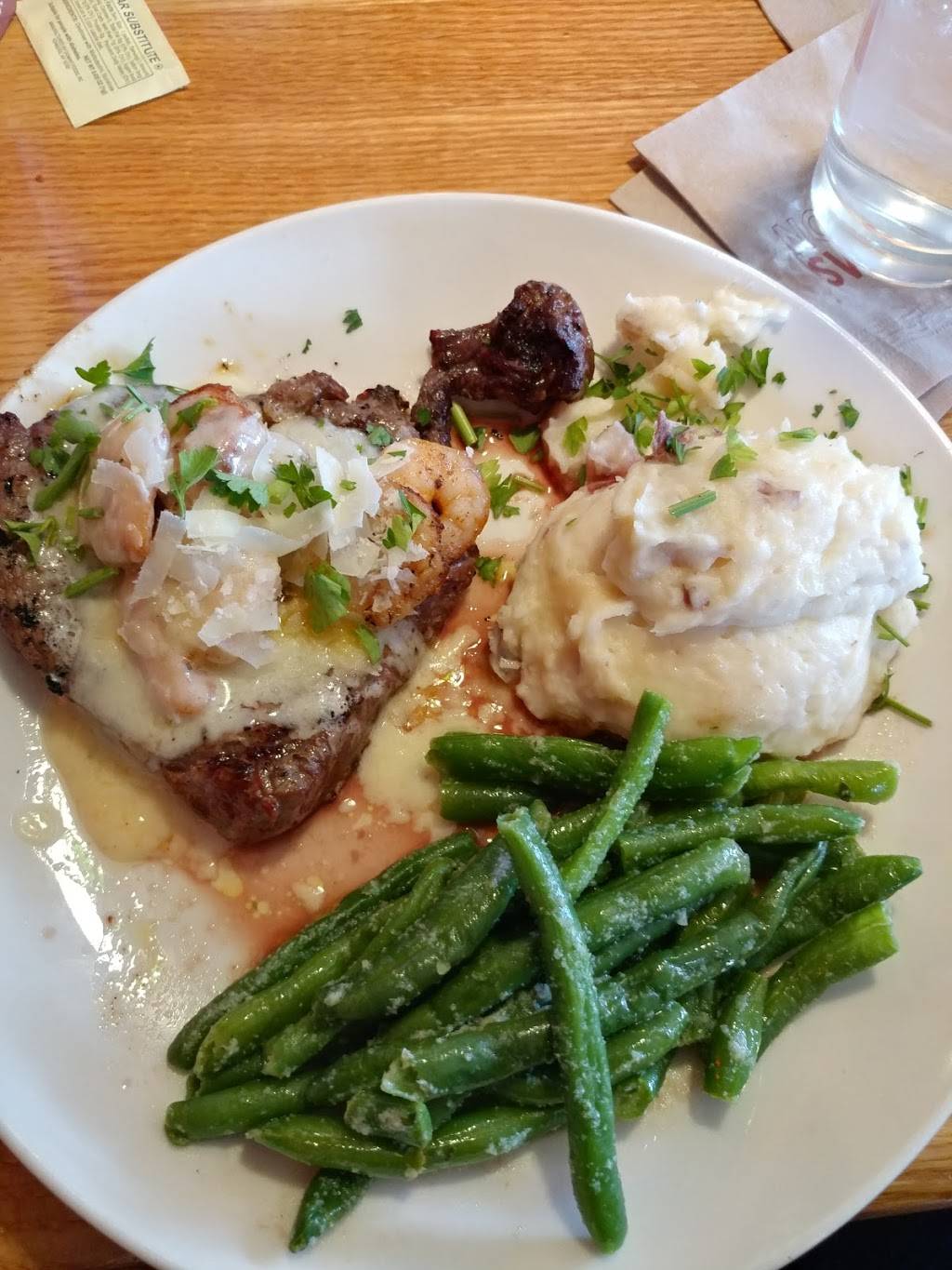 Applebees Grill + Bar | restaurant | 32 Massillon Marketplace Dr SW, Massillon, OH 44647, USA | 3308349776 OR +1 330-834-9776