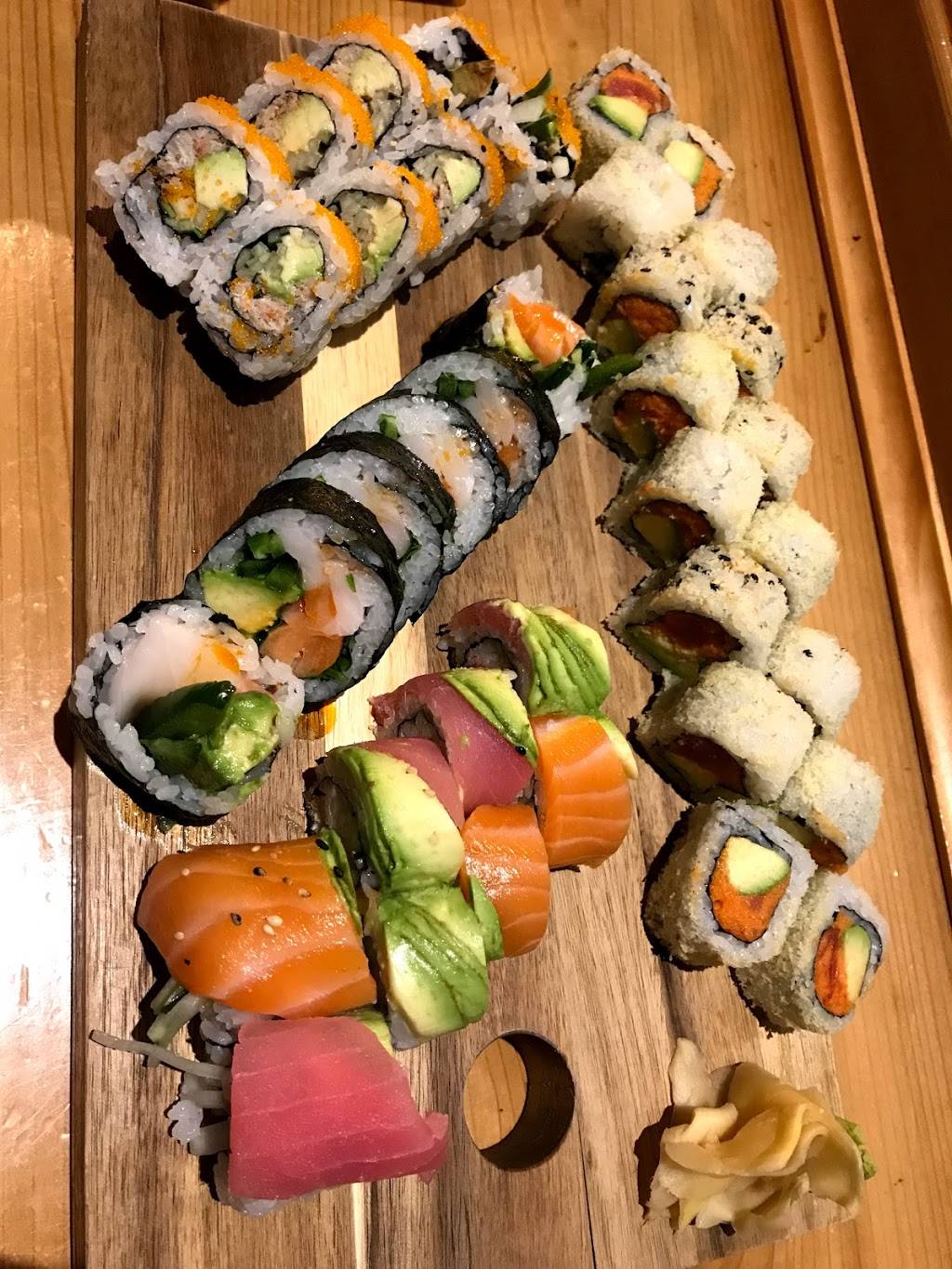 Nori Sushi At Edgewater | restaurant | 1235 W Devon Ave, Chicago, IL 60660, USA | 7732625216 OR +1 773-262-5216