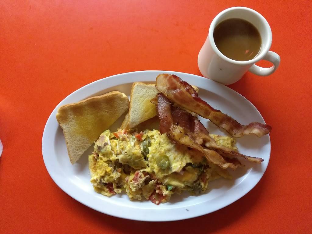 Country Kitchen | restaurant | 4840 N Shepherd Dr, Houston, TX 77018, USA | 7136948839 OR +1 713-694-8839