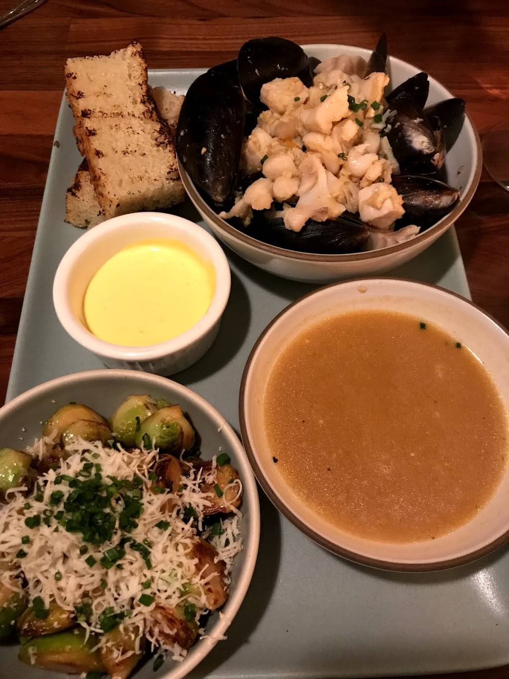 Wild Fish Restaurant | restaurant | 545 Lighthouse Ave, Pacific Grove, CA 93950, USA | 8313738523 OR +1 831-373-8523