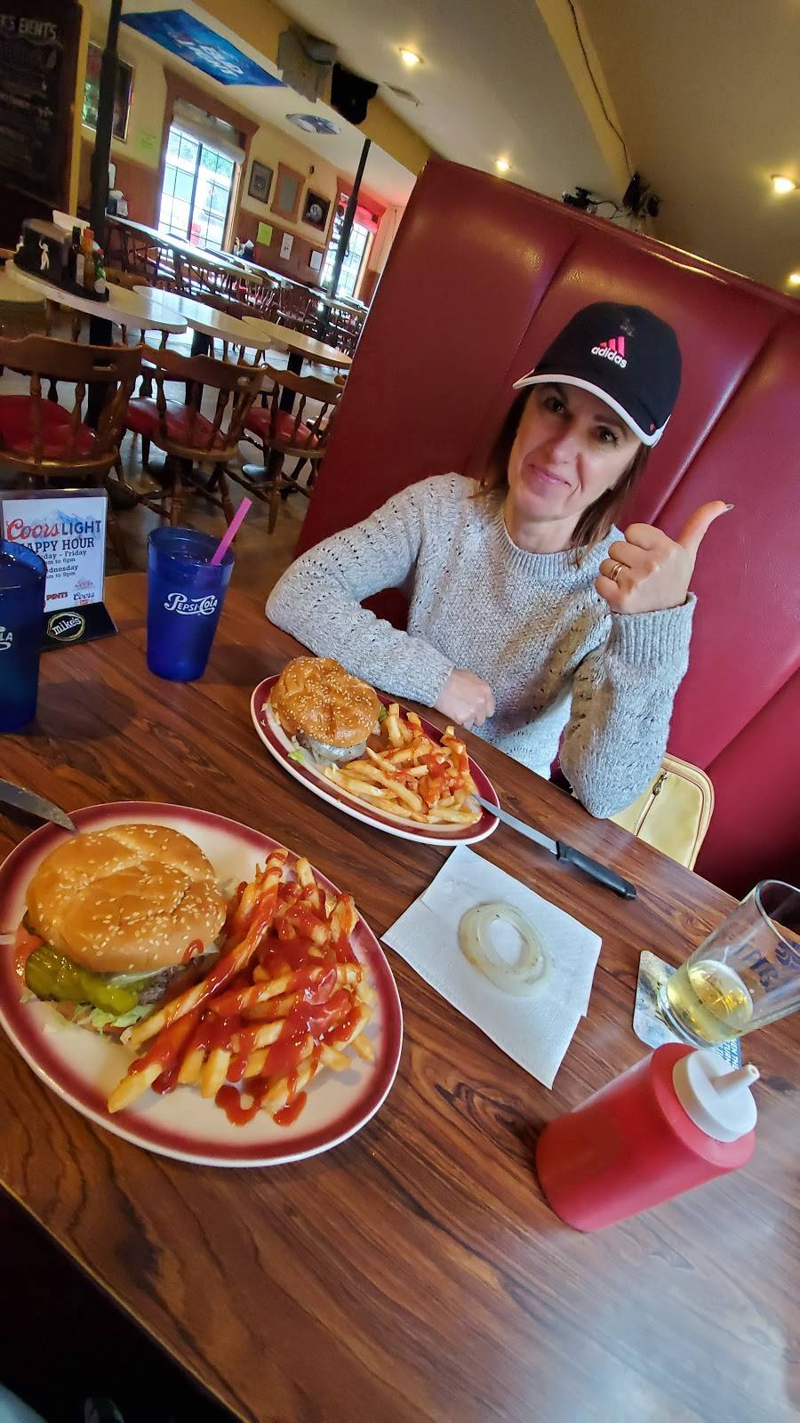 Nicks Bar & Grill | restaurant | 211, NE 399th St, Amboy, WA 98601, USA | 3602479914 OR +1 360-247-9914