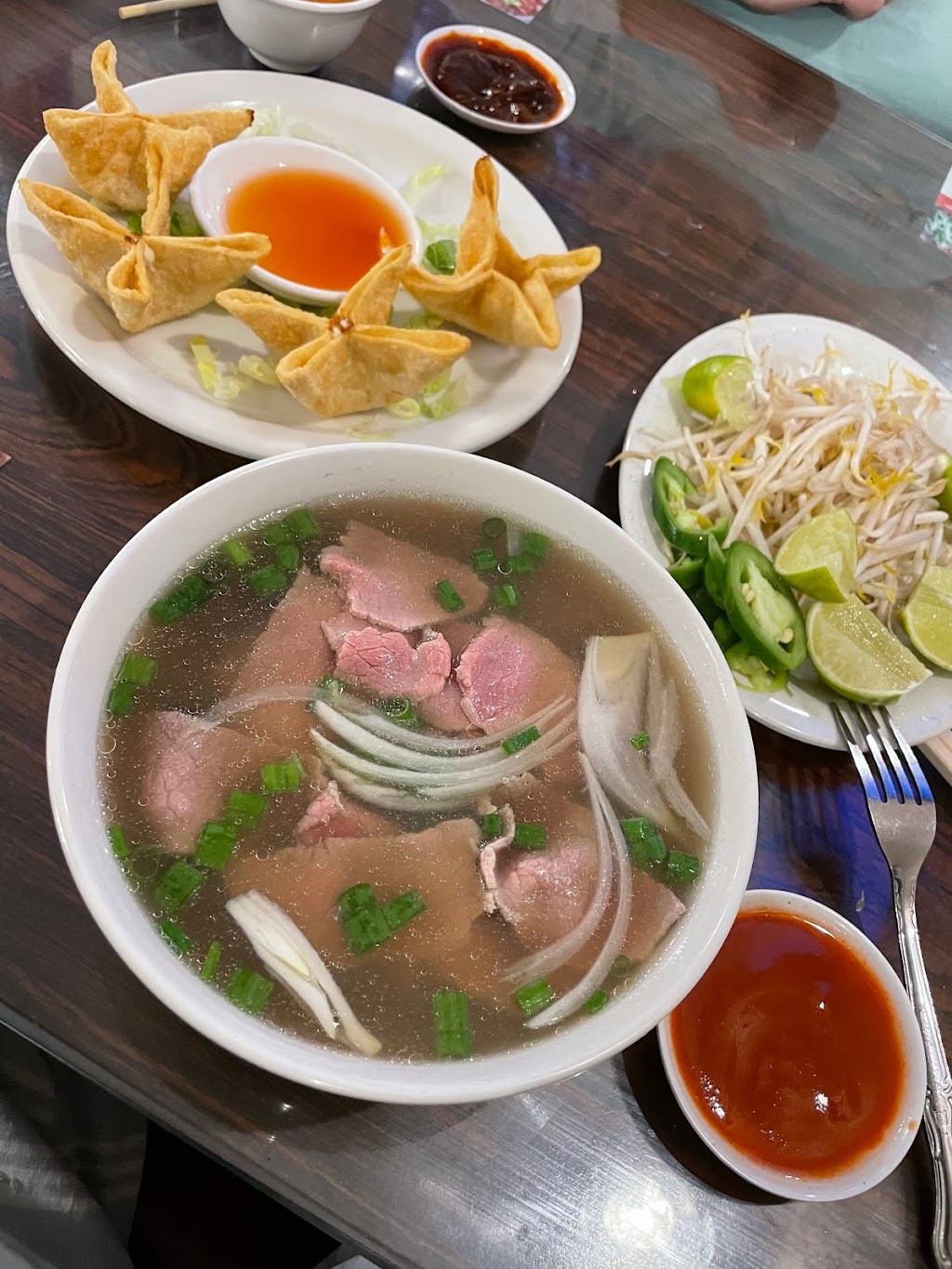 Pho Vin | restaurant | 3100 S Sheridan Blvd Unit H, Denver, CO 80227, USA | 3039348802 OR +1 303-934-8802