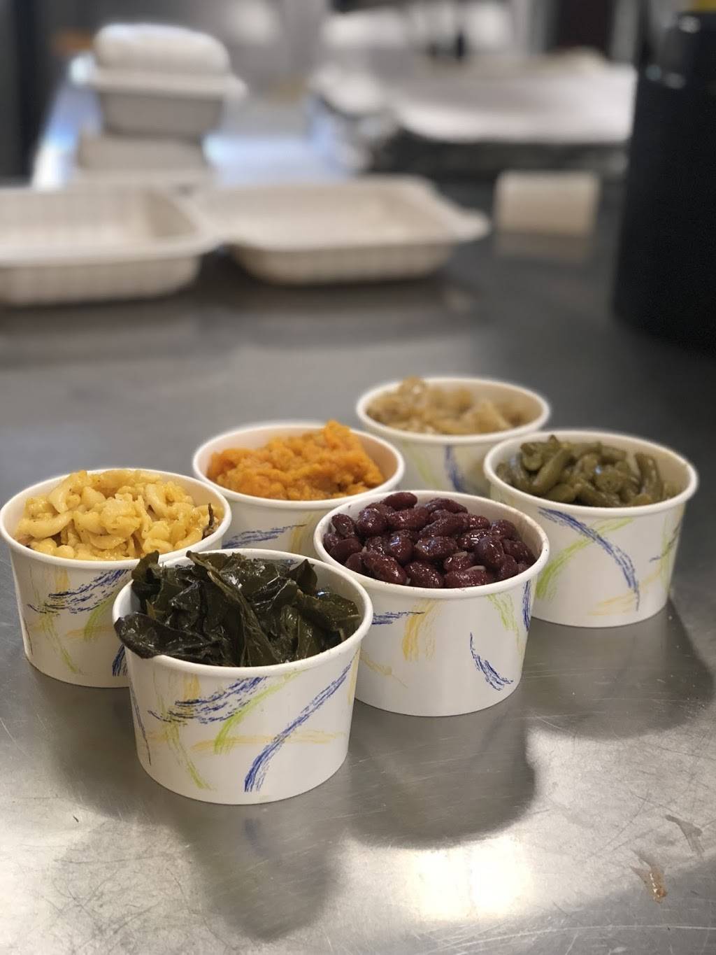 Me Moms Soulfood Cafe | restaurant | 15231 Hall Rd, Bowie, MD 20721, USA | 3013831137 OR +1 301-383-1137