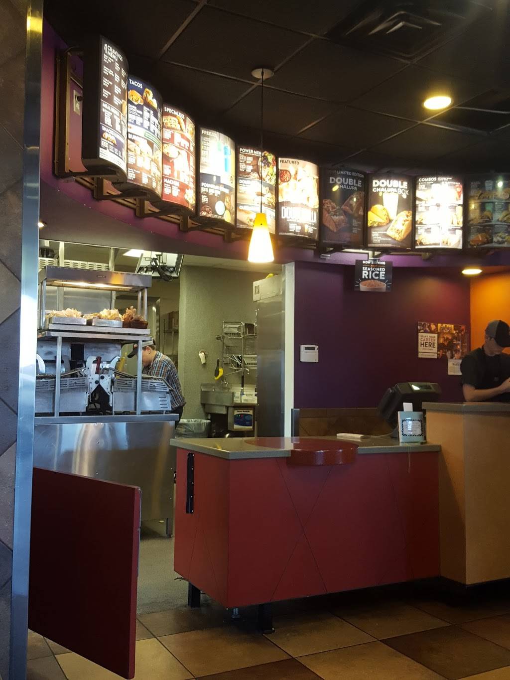 Taco Bell | meal takeaway | 2770 McMurry Dr, Anderson, CA 96007, USA | 5303654816 OR +1 530-365-4816