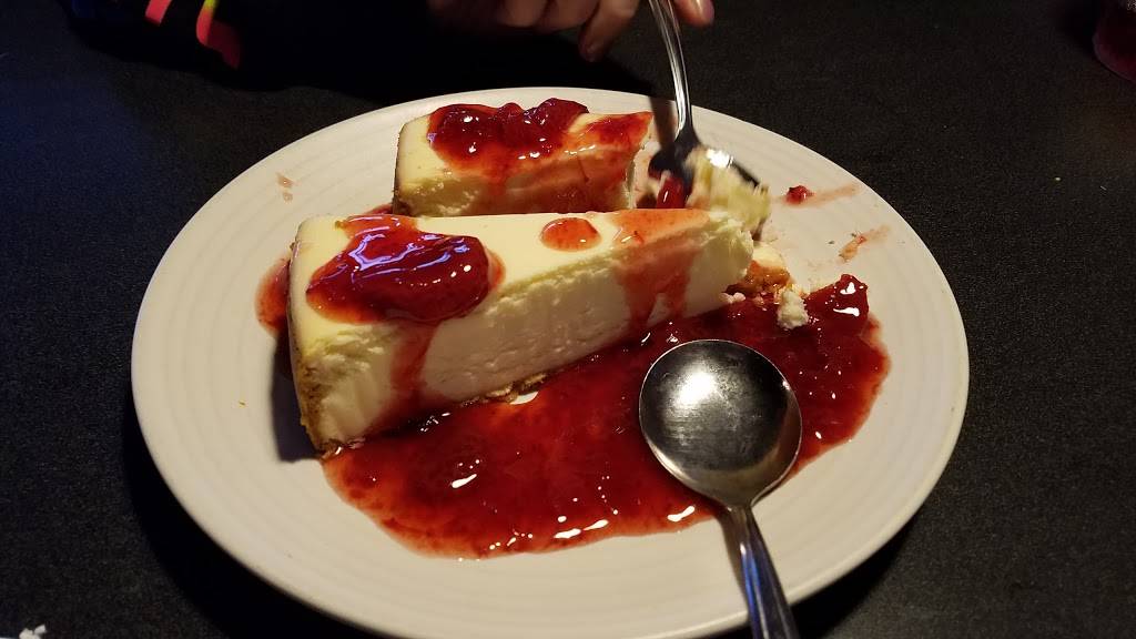 HuHot Mongolian Grill | restaurant | 3456 W College Ave, Appleton, WI 54914, USA | 9202572555 OR +1 920-257-2555