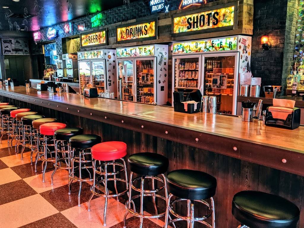 Guy Fieris Dive & Taco Joint | restaurant | 1333 Walnut St, Kansas City, MO 64106, USA | 8162552110 OR +1 816-255-2110