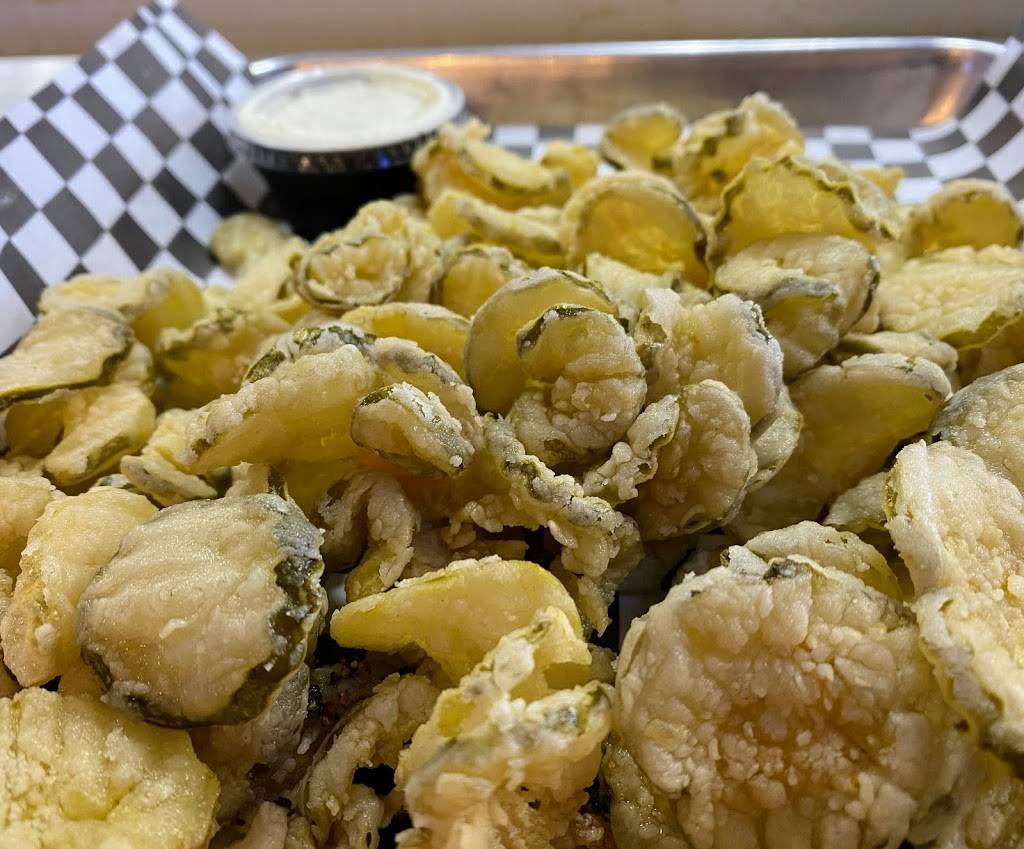 Karvelas pizza co. Newnan | restaurant | 7 Lagrange St, Newnan, GA 30263, USA | 6786335620 OR +1 678-633-5620