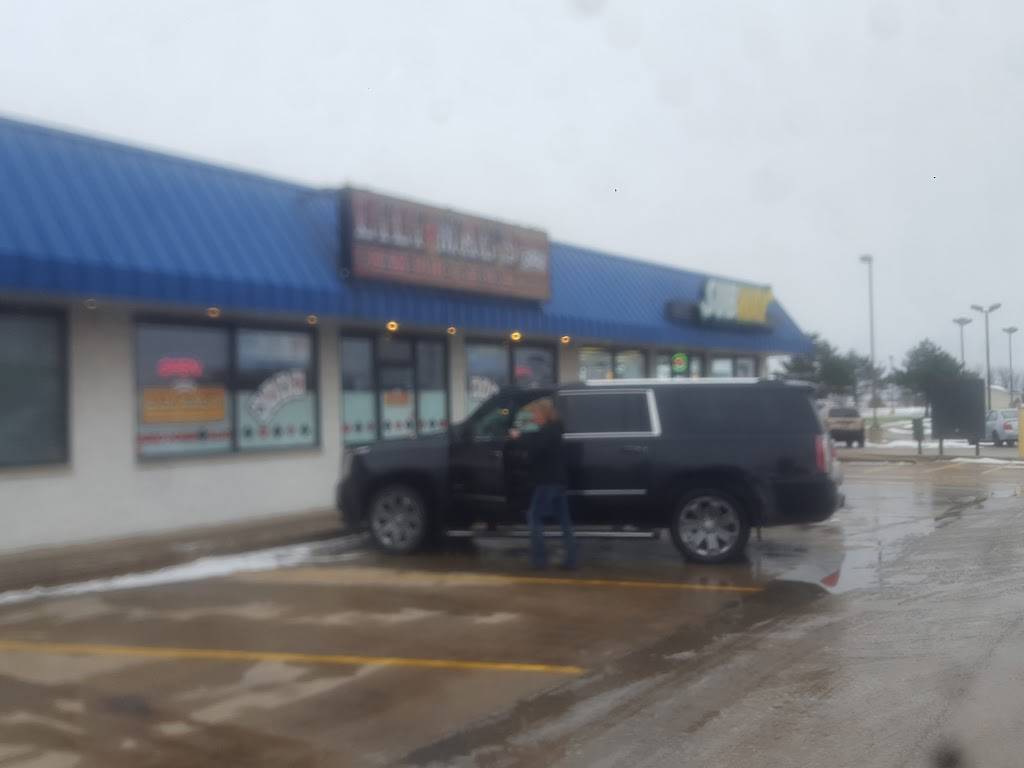 LILI MAES GAMING PARLOR | restaurant | 14 Burbeck Drive, Dwight, IL 60420, USA | 8155842600 OR +1 815-584-2600