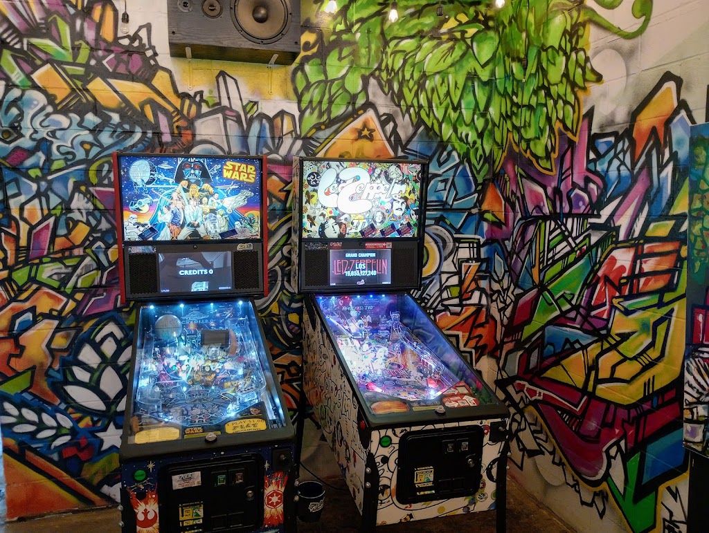 Alematic Artisan Ales | restaurant | 6182 Chambersburg Rd, Huber Heights, OH 45424, USA | 9378138901 OR +1 937-813-8901