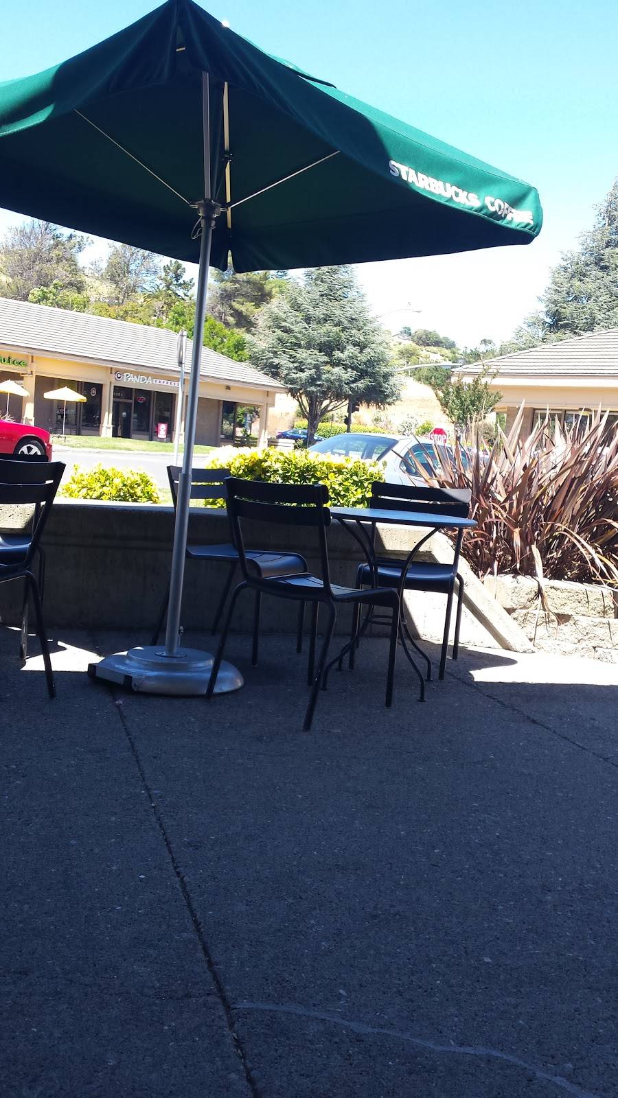 Starbucks | cafe | 820 Southampton Rd, Benicia, CA 94510, USA | 7077456233 OR +1 707-745-6233