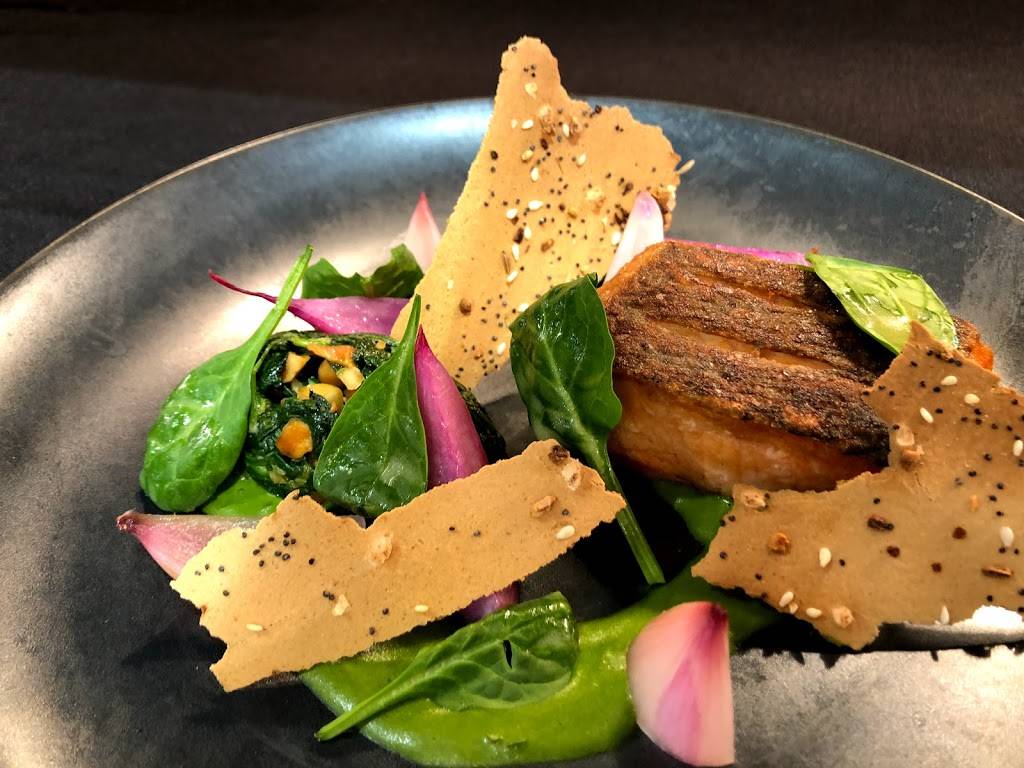 R17 | restaurant | The Rooftop at Pier 17, 89 South St, New York, NY 10038, USA | 9175127540 OR +1 917-512-7540