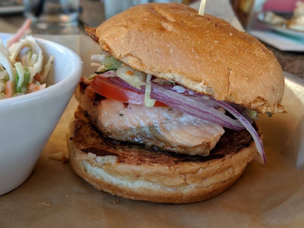 Lazy Dog Restaurant & Bar | restaurant | 238 Gibson Dr, Roseville, CA 95678, USA | 9167276321 OR +1 916-727-6321