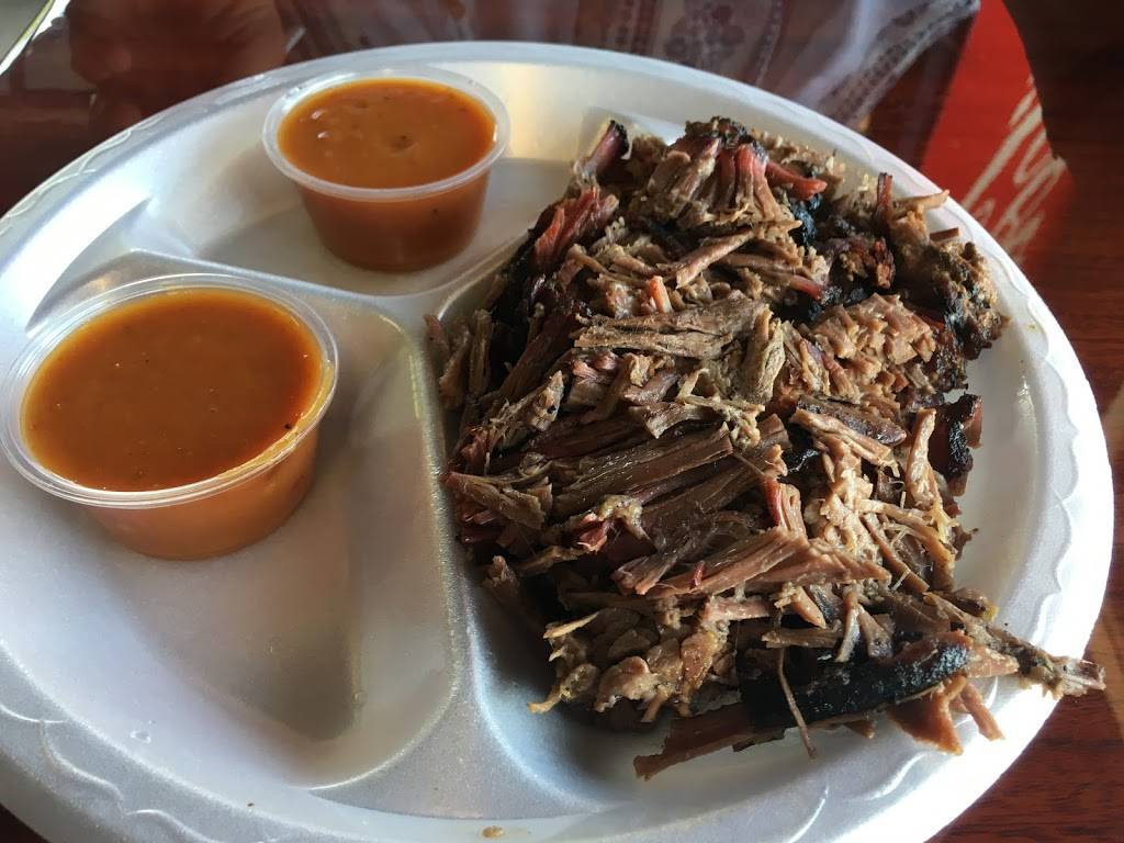 Jazzys BBQ | restaurant | 5703 W Waters Ave, Tampa, FL 33634, USA | 8132438872 OR +1 813-243-8872