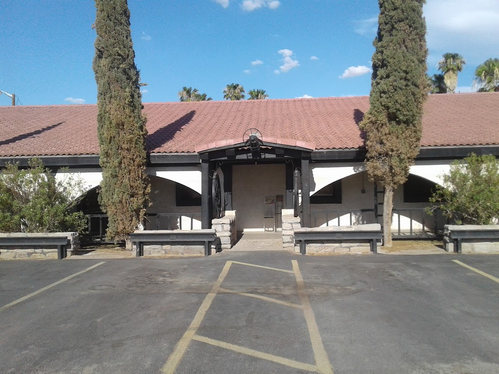 Basque Etchea | restaurant | 8575 South Avenue 40 East, Tacna, AZ 85352, USA | 9287854027 OR +1 928-785-4027