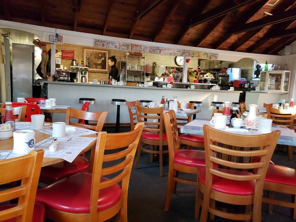 ArtCliff Diner | restaurant | 38 Beach Rd, Vineyard Haven, MA 02568, USA | 5086931224 OR +1 508-693-1224