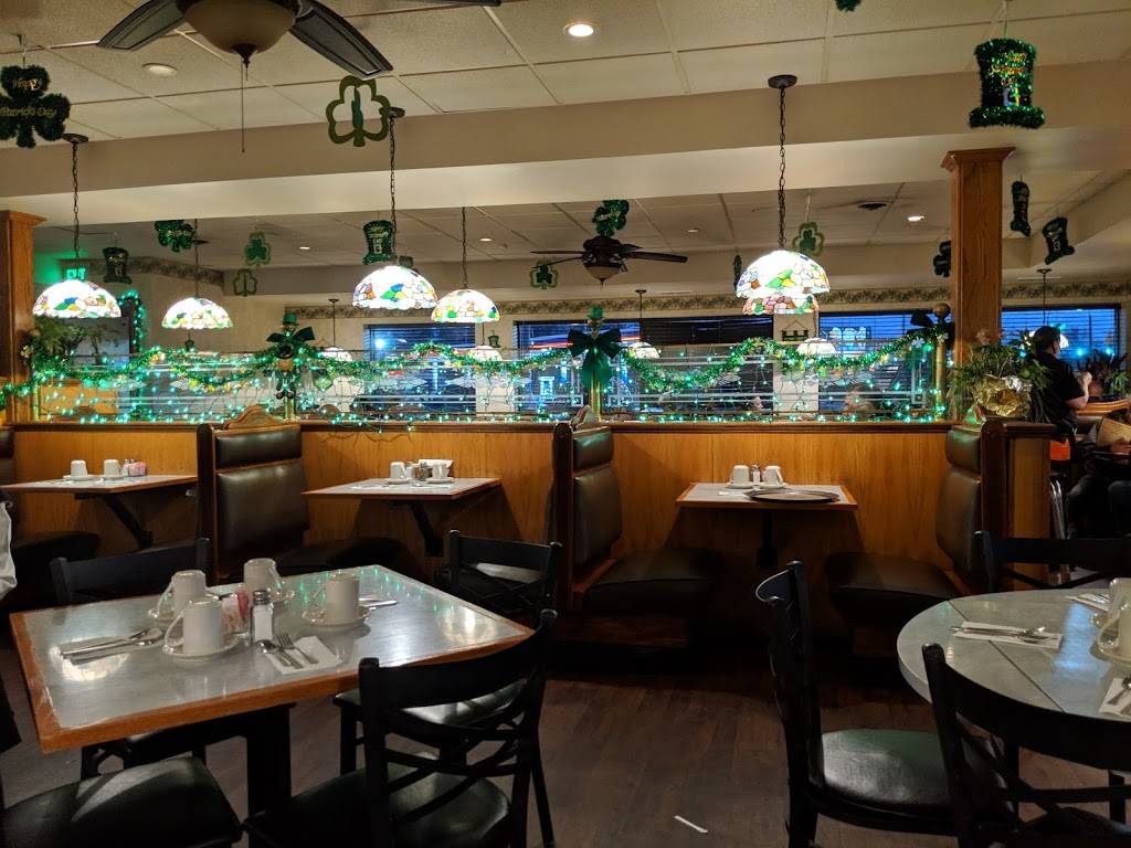 Maxims Restaurant & Lounge | restaurant | 7205 Broadway, Merrillville, IN 46410, USA | 2197959520 OR +1 219-795-9520