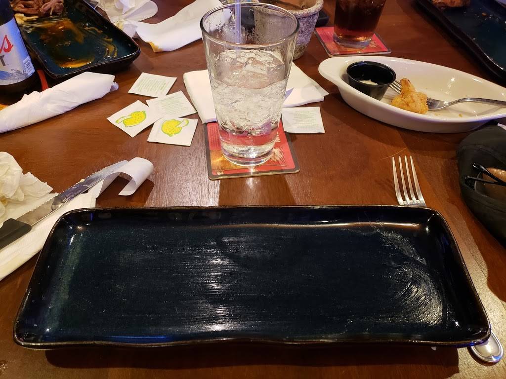 The Southern Stop | restaurant | N1083 Co Hwy U, Genoa City, WI 53128, USA | 2622793233 OR +1 262-279-3233