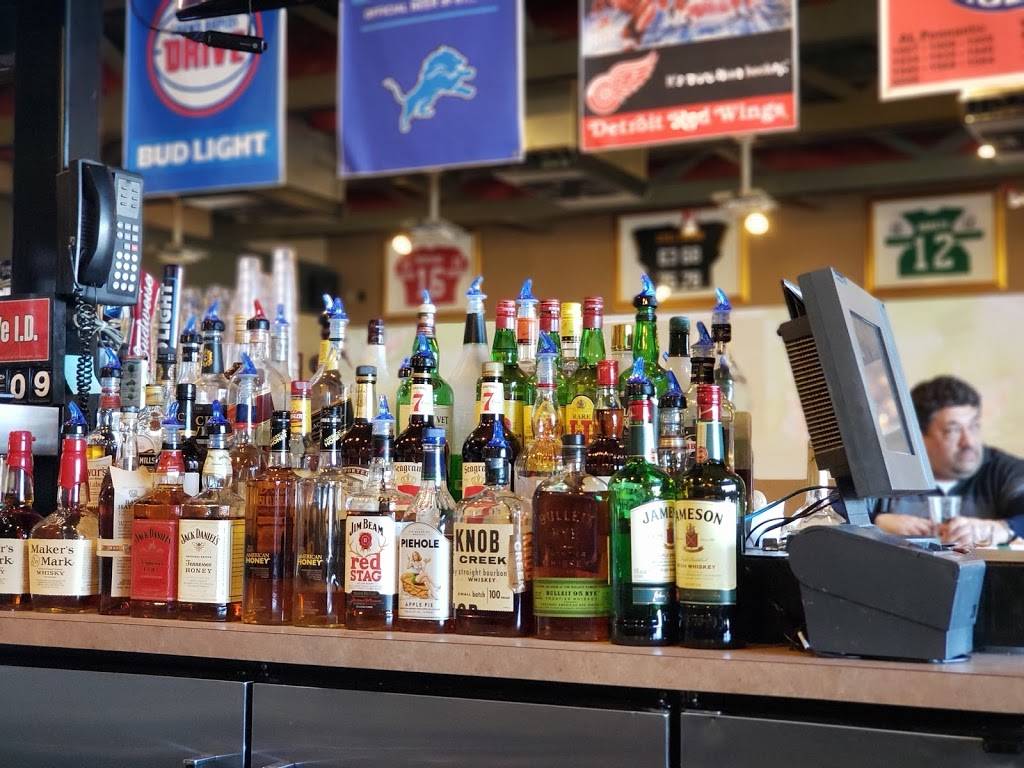 Frankie Vs Pizzeria | restaurant | 1420 28th St SW, Wyoming, MI 49509, USA | 6165328998 OR +1 616-532-8998