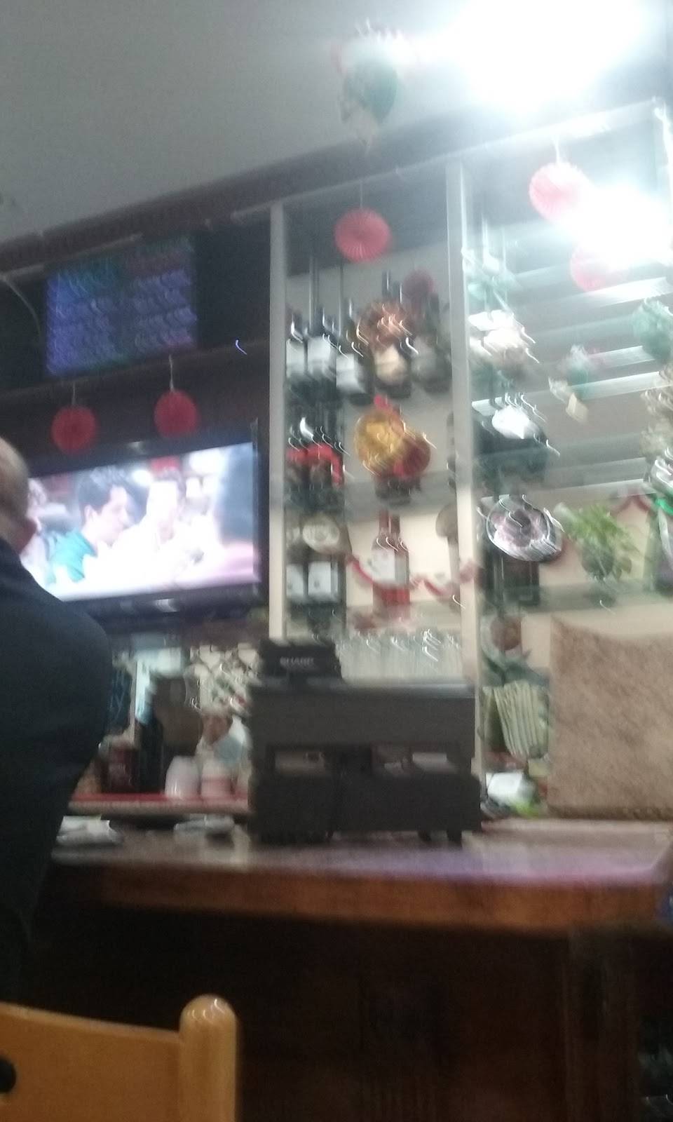 La Familia | restaurant | 334 E Gun Hill Rd, Bronx, NY 10467, USA | 7185159848 OR +1 718-515-9848