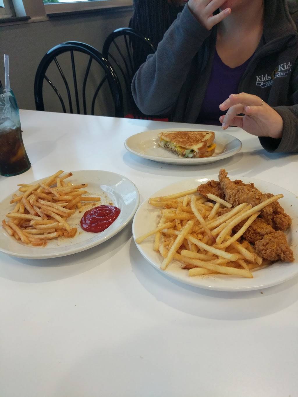 Steak n Shake | restaurant | 1485 West Main, Hamilton, OH 45013, USA | 5132751149 OR +1 513-275-1149