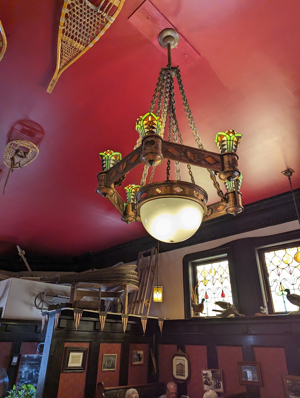 Michigan House Cafe and Brew Pub | restaurant | 300 6th St, Calumet Twp, MI 49913, USA | 9063371910 OR +1 906-337-1910