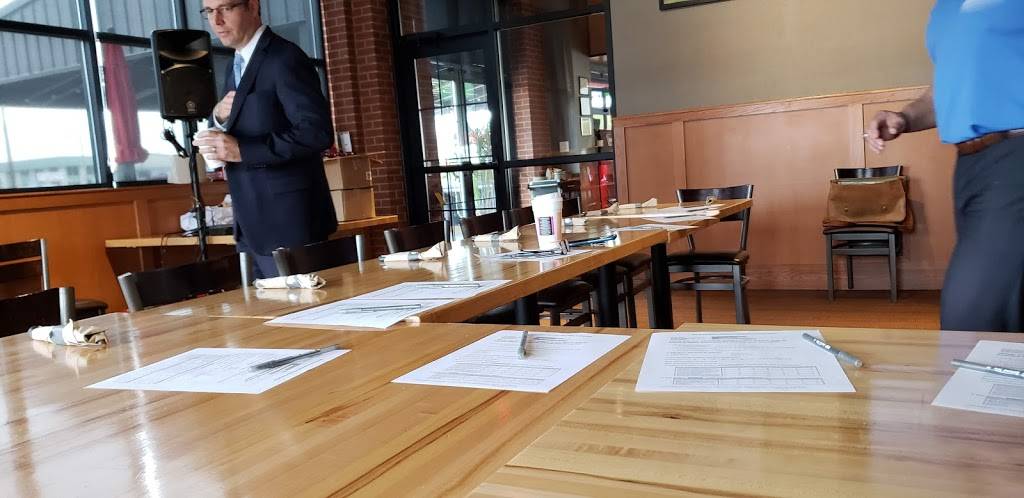 Applebees Grill + Bar | restaurant | 5290 US-30, Greensburg, PA 15601, USA | 7248342825 OR +1 724-834-2825