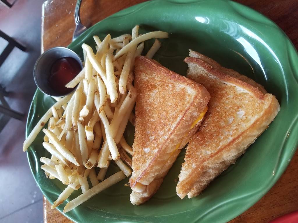 Sweetwater Tavern | restaurant | 45980 Waterview Plaza, Sterling, VA 20166, USA | 5714346500 OR +1 571-434-6500