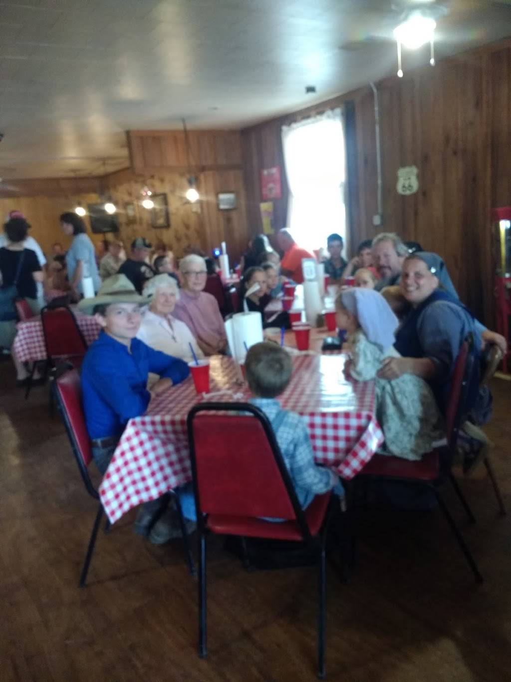 Coble General Store | restaurant | 835 TN-438, Centerville, TN 37033, USA | 9319943477 OR +1 931-994-3477