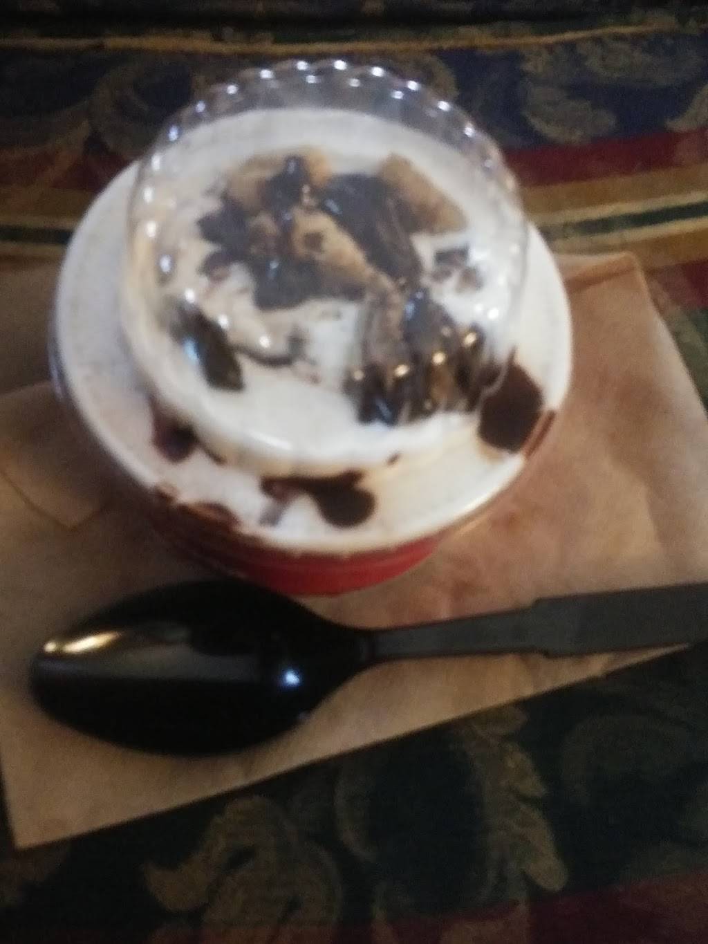 Wendys | restaurant | 2547 E Morris Blvd, Morristown, TN 37813, USA | 4235865744 OR +1 423-586-5744