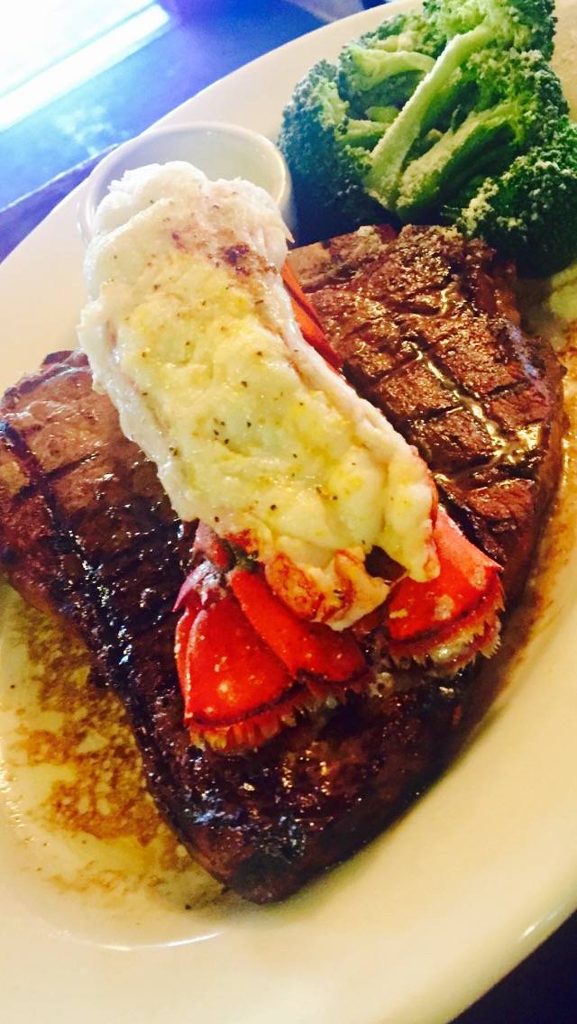 D Street Steakhouse | restaurant | 113 D St, Davis, CA 95616, USA | 5302315346 OR +1 530-231-5346