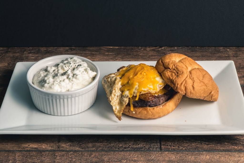 Gusto - Bar & Grill Restaurant | restaurant | 19 Eagle Ridge Dr, Waverly, IA 50677, USA | 3193520444 OR +1 319-352-0444