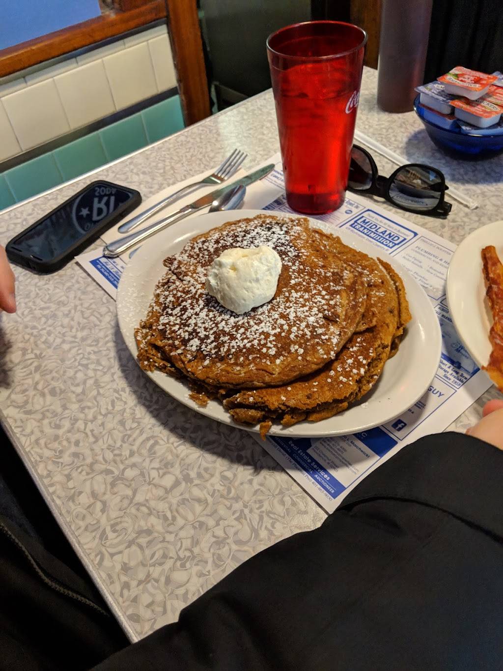 Jiggers Diner | restaurant | 145 Main St, East Greenwich, RI 02818, USA | 4018846060 OR +1 401-884-6060