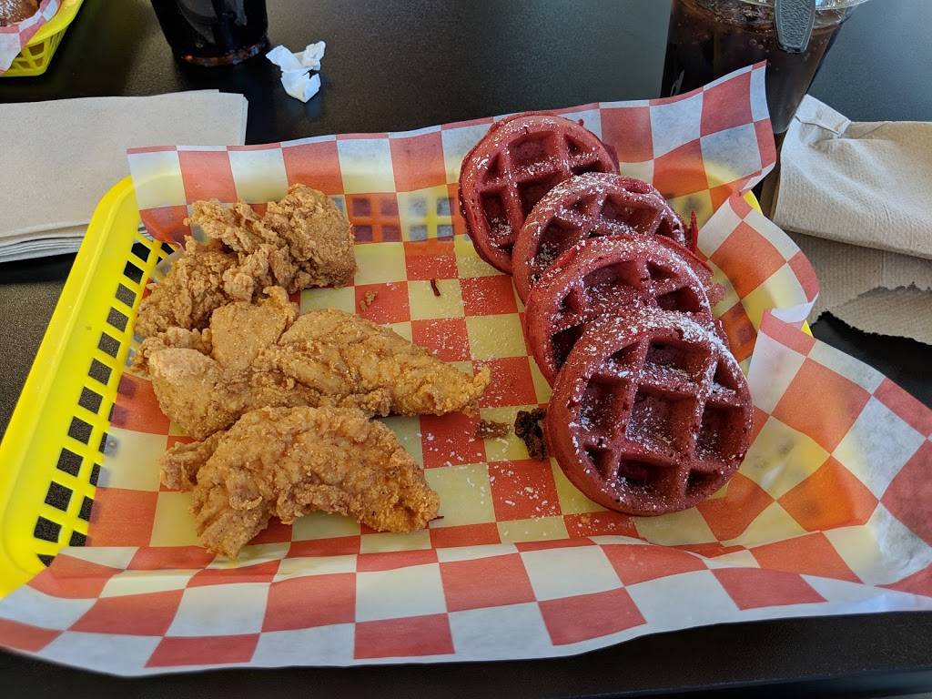 The South Chicken & Waffles Express | restaurant | 13980 Nacogdoches Rd, San Antonio, TX 78217, USA | 2102570018 OR +1 210-257-0018