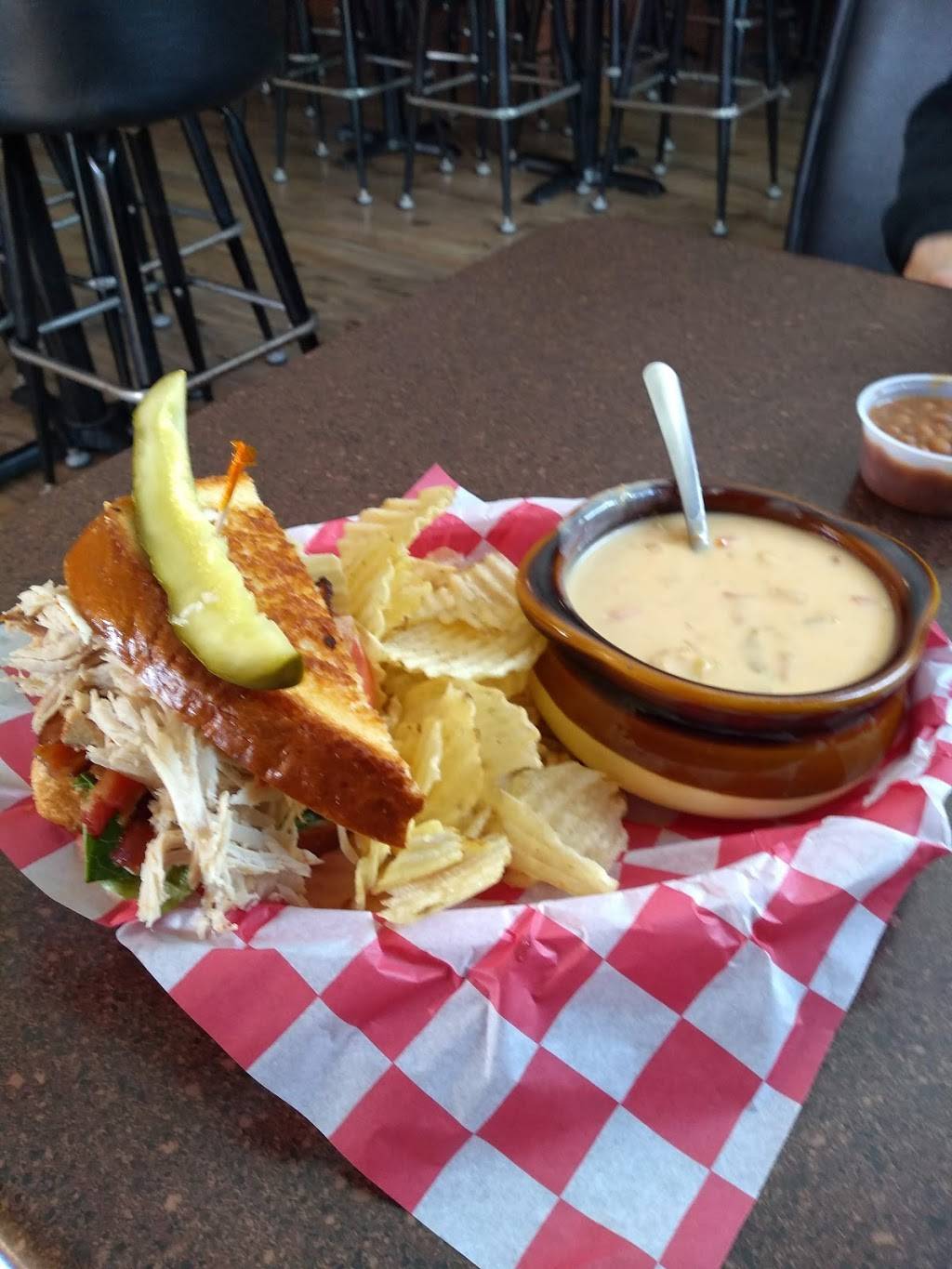 Billy Bobs Sports Bar and Grill | restaurant | N12025 County Hwy L, Tomahawk, WI 54487, USA | 7154534984 OR +1 715-453-4984