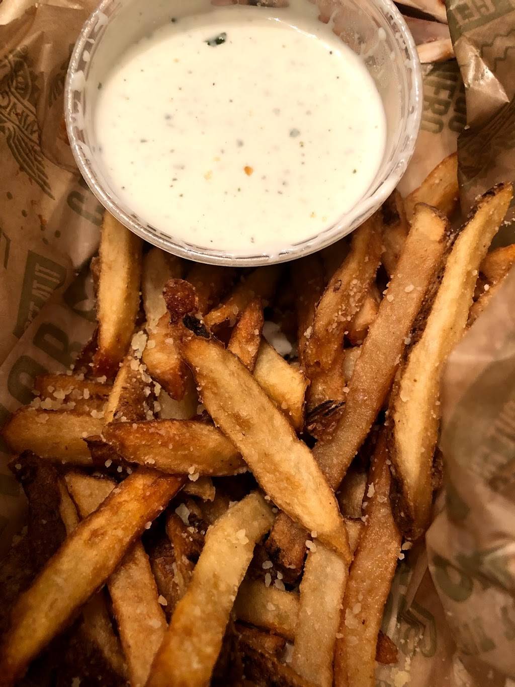 Wingstop | restaurant | 881 W Galbraith Rd, Cincinnati, OH 45231, USA | 5135215999 OR +1 513-521-5999