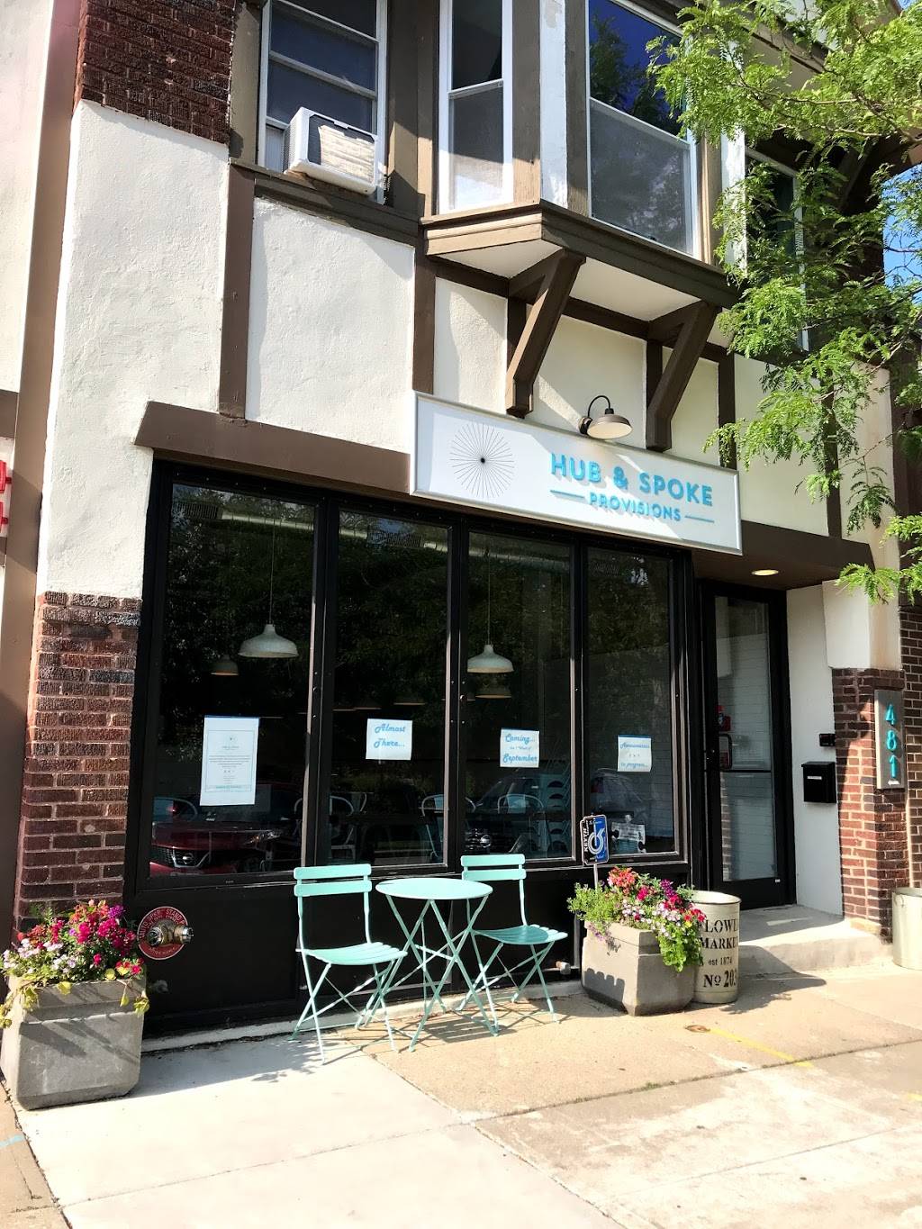 Hub & Spoke Provisions | restaurant | 481 Roger Williams Ave, Highland Park, IL 60035, USA | 8477488947 OR +1 847-748-8947