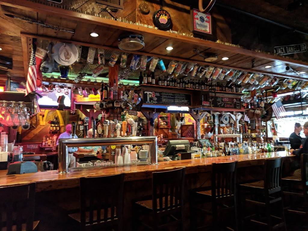 T-Bones Road House | restaurant | 22 Main St, Plymouth, MA 02360, USA | 5087472667 OR +1 508-747-2667