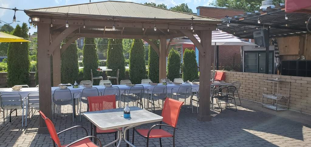 Osteria Trulli | restaurant | 210 Cedar St, St. Charles, IL 60174, USA | 6307975566 OR +1 630-797-5566