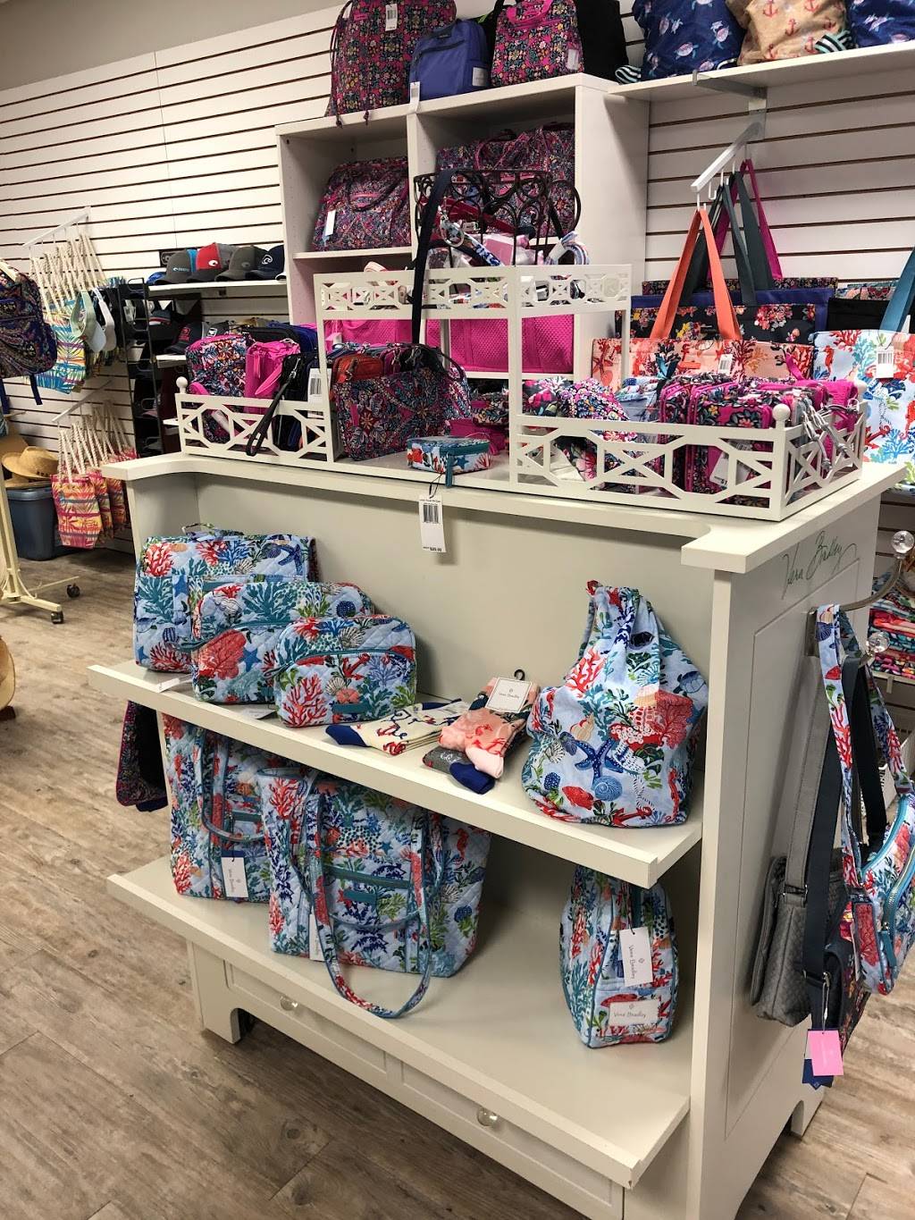 Shoppes at Spinnaker | shopping mall | 3500-3700, Boardwalk, Sea Isle City, NJ 08243, USA | 6092636197 OR +1 609-263-6197