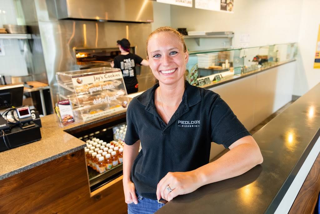 Pieology Pizzeria | restaurant | 1255 Northwest 128th Street, Clive, IA 50325, USA | 5152243983 OR +1 515-224-3983